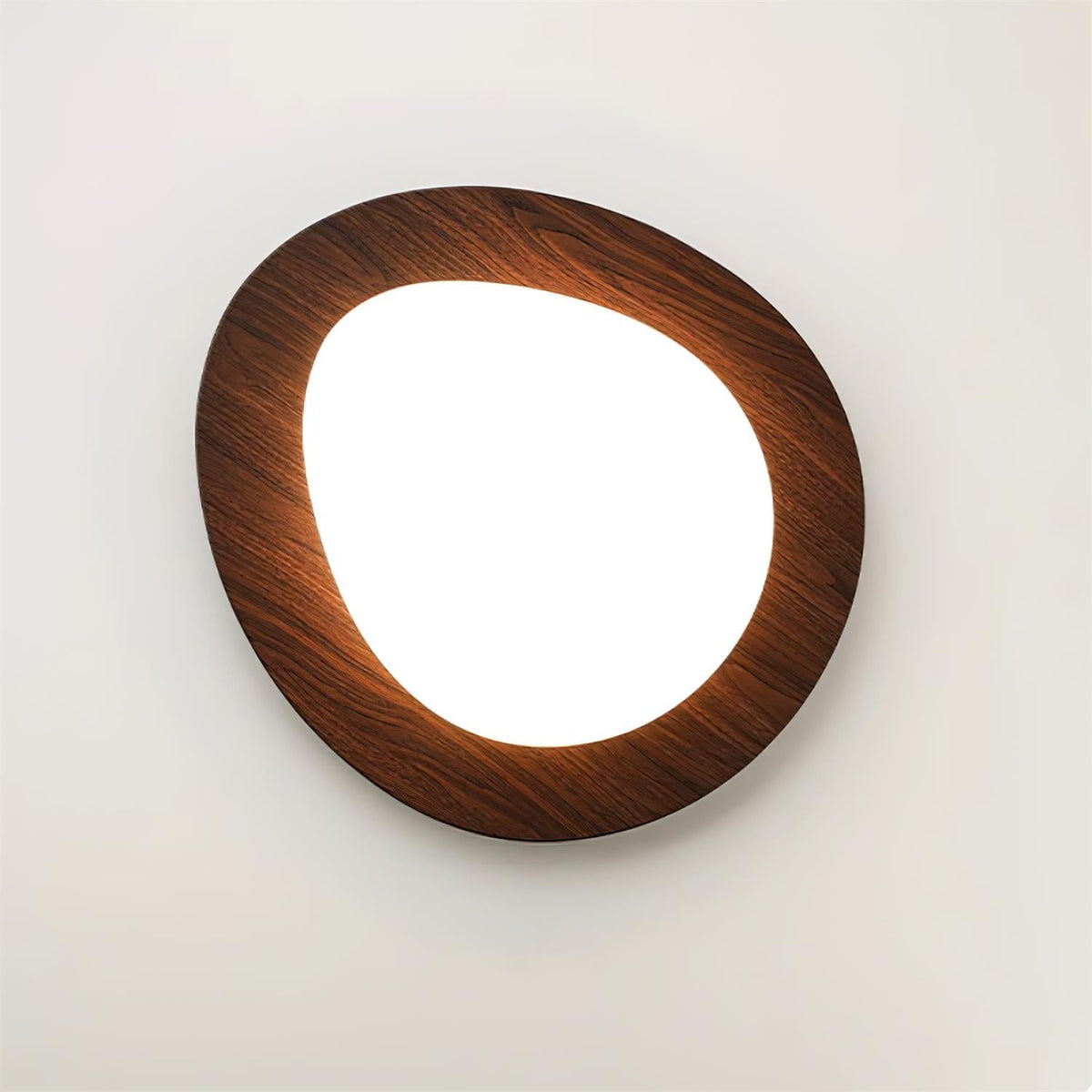 Sylenia lámpara de techo Pebble en nogal con acabado de grano de madera y pantalla de acrílico LED