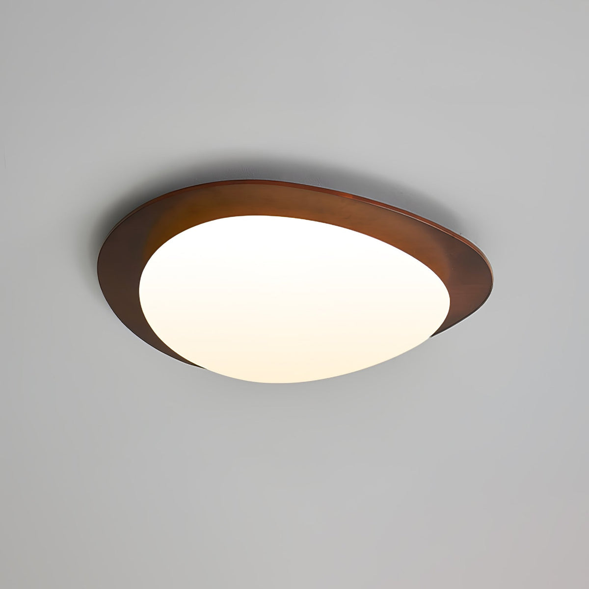 Evory lámpara de techo de madera de nogal Pebble