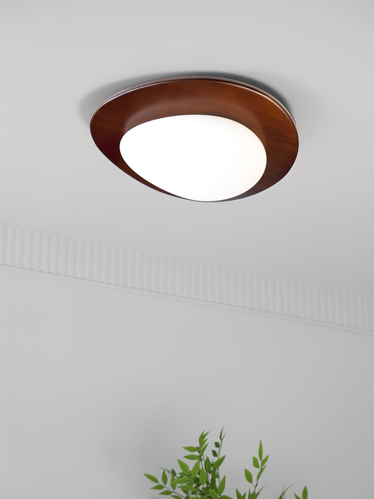 Evory lámpara de techo de madera de nogal Pebble