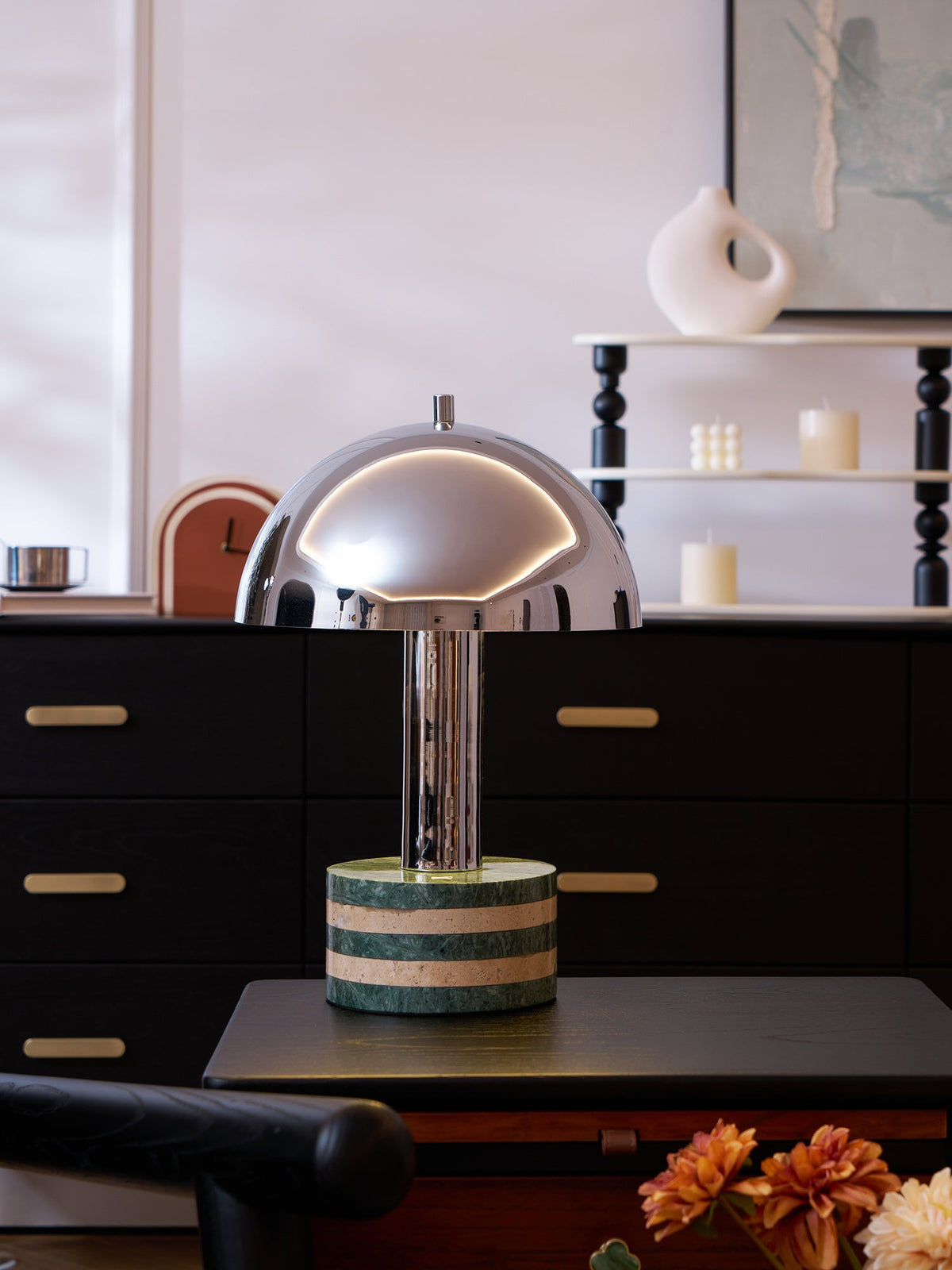 Strata lámpara de mesa minimalista en mármol