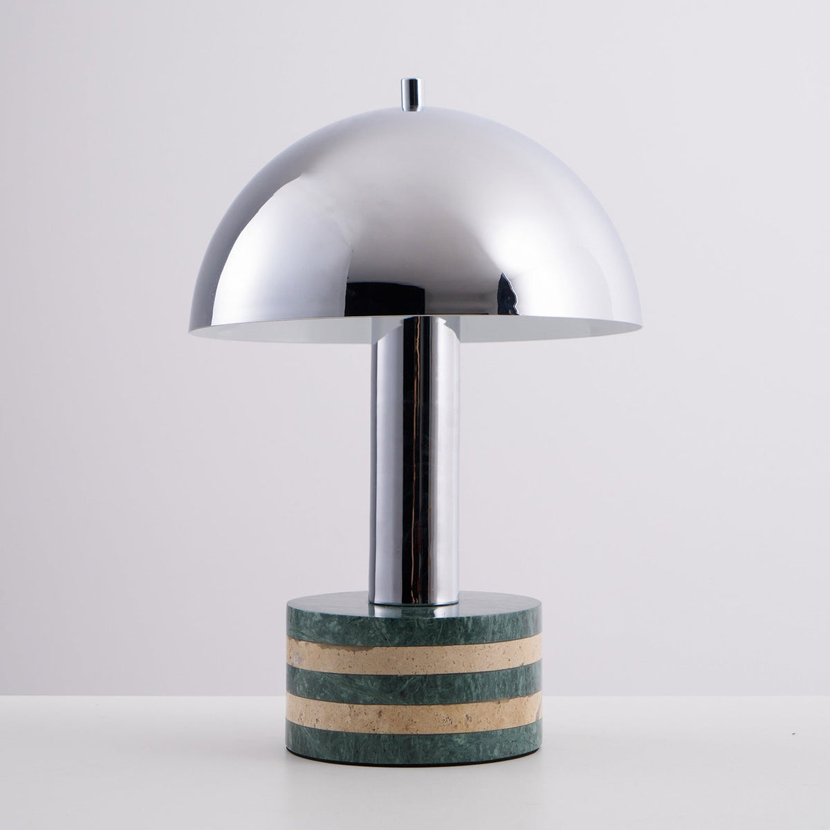 Strata lámpara de mesa minimalista en mármol