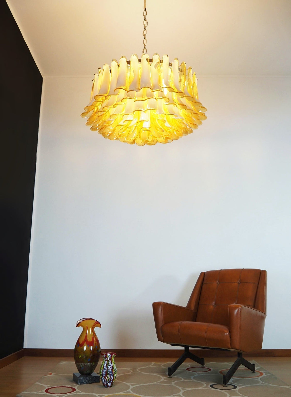 Equvel lámpara de araña pétalos ámbar vidrio Murano elegante
