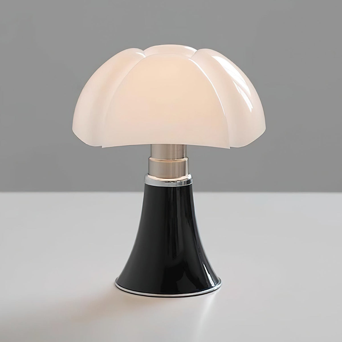 Terieine lámpara de mesa