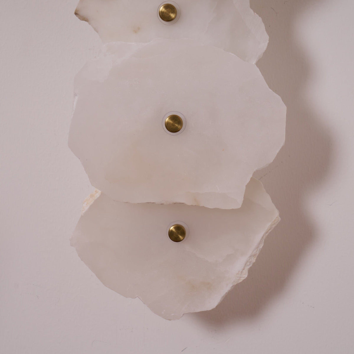 Alaeila aplique de pared Floral Cluster alabastro