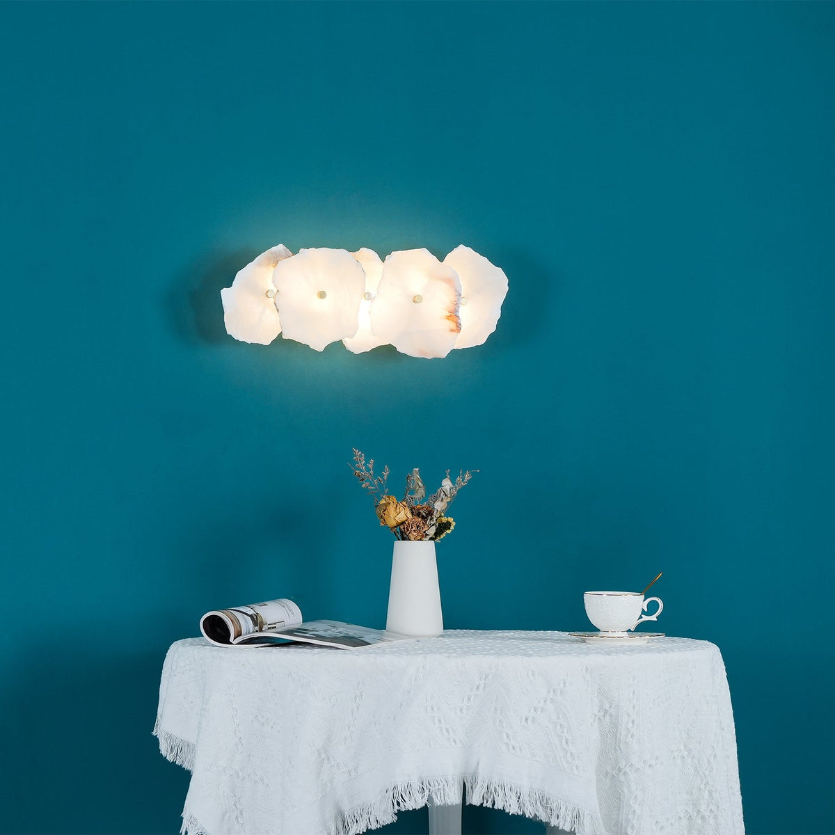 Alaeila aplique de pared Floral Cluster alabastro