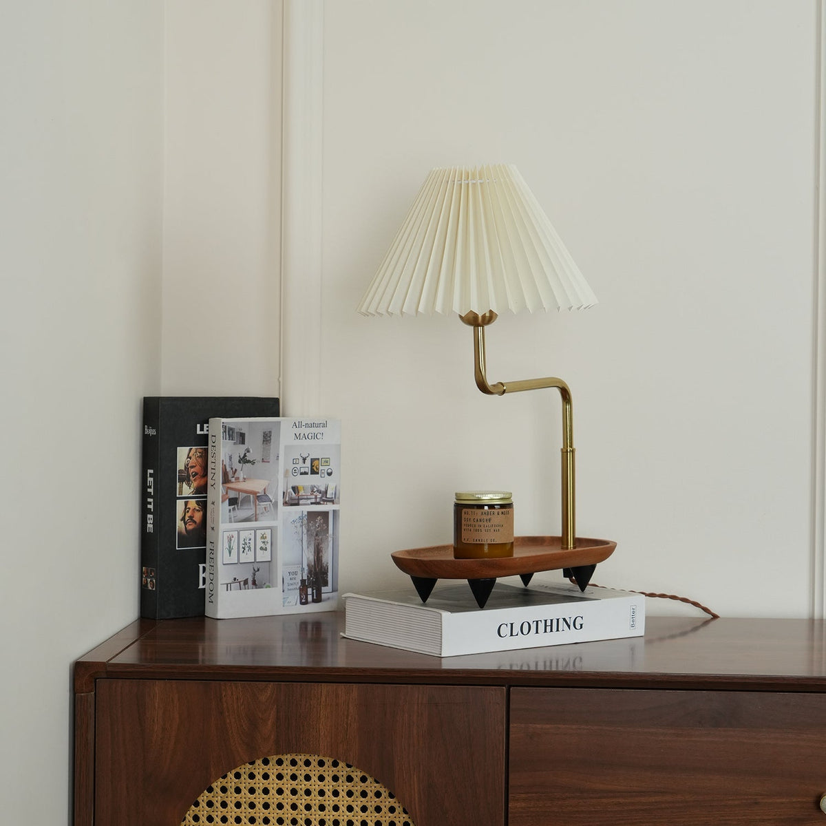 Rinenina lámpara de mesa de madera y tejido vintage