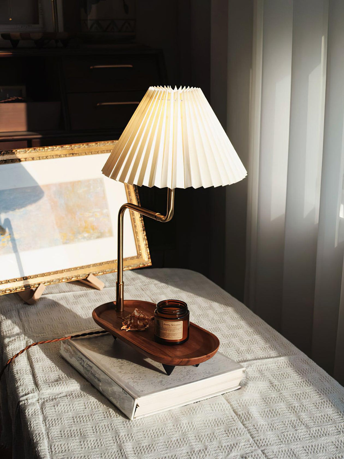 Rinenina lámpara de mesa de madera y tejido vintage