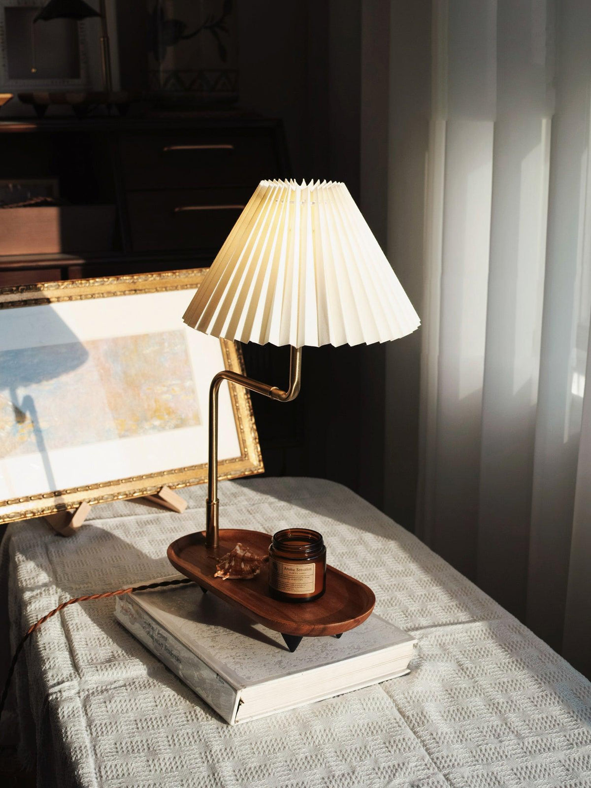 Rinenina lámpara de mesa de madera y tejido vintage