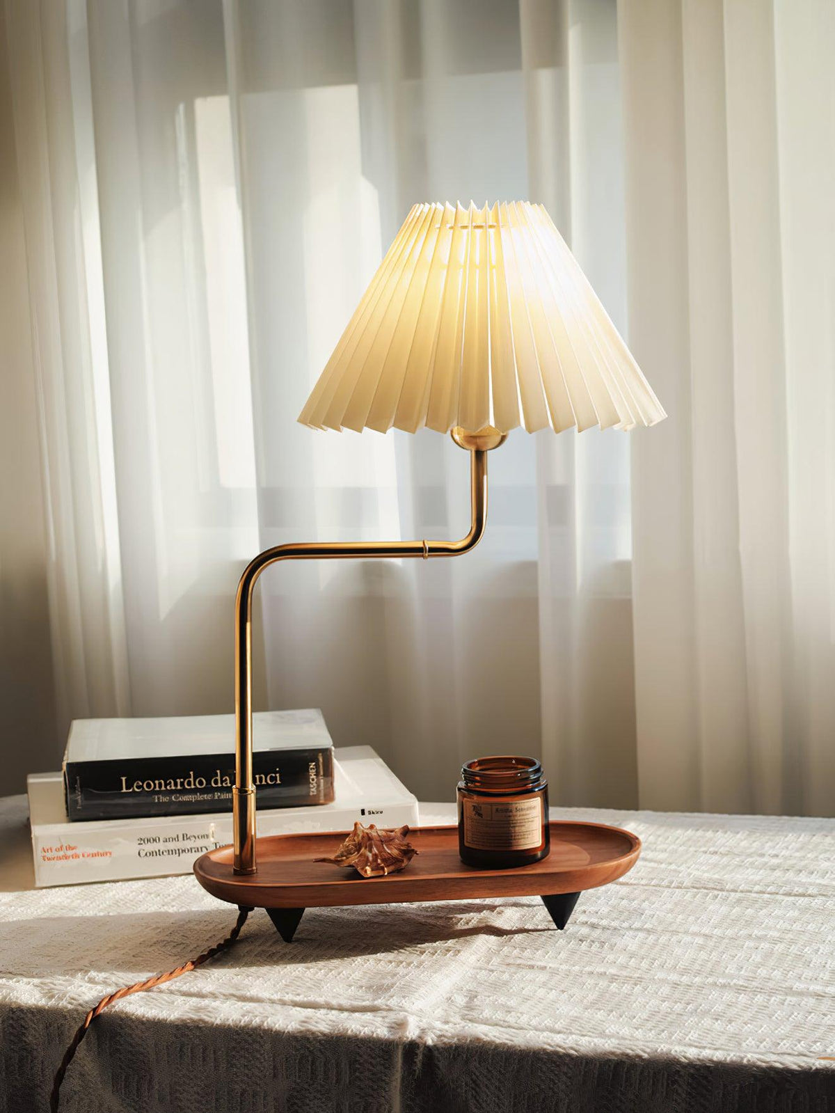 Rinenina lámpara de mesa de madera y tejido vintage