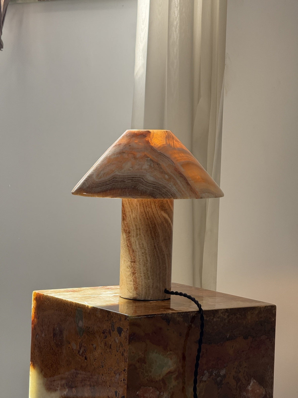 Pillar lámpara de mesa Stone