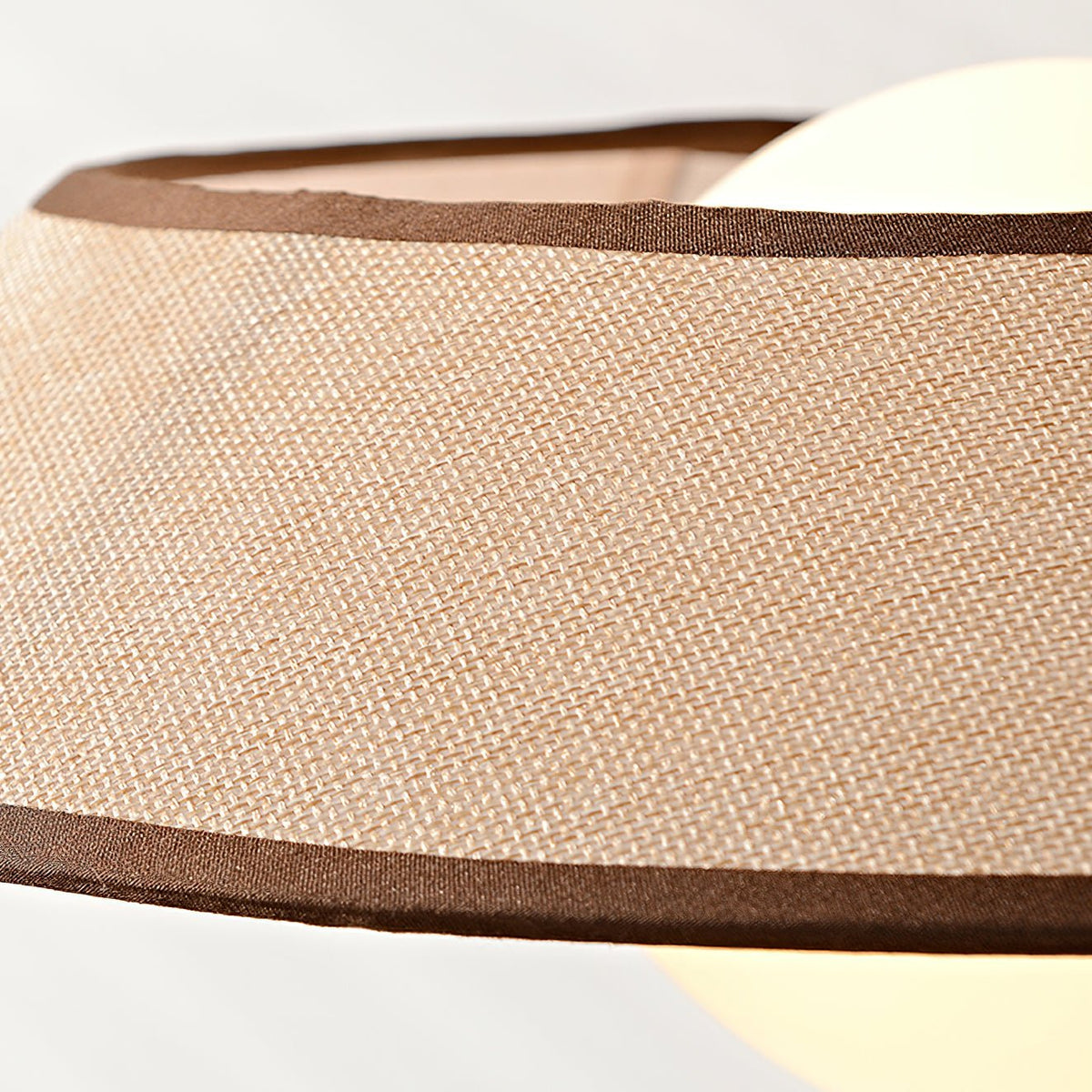Mirz lámpara de pie minimalista de madera de nogal