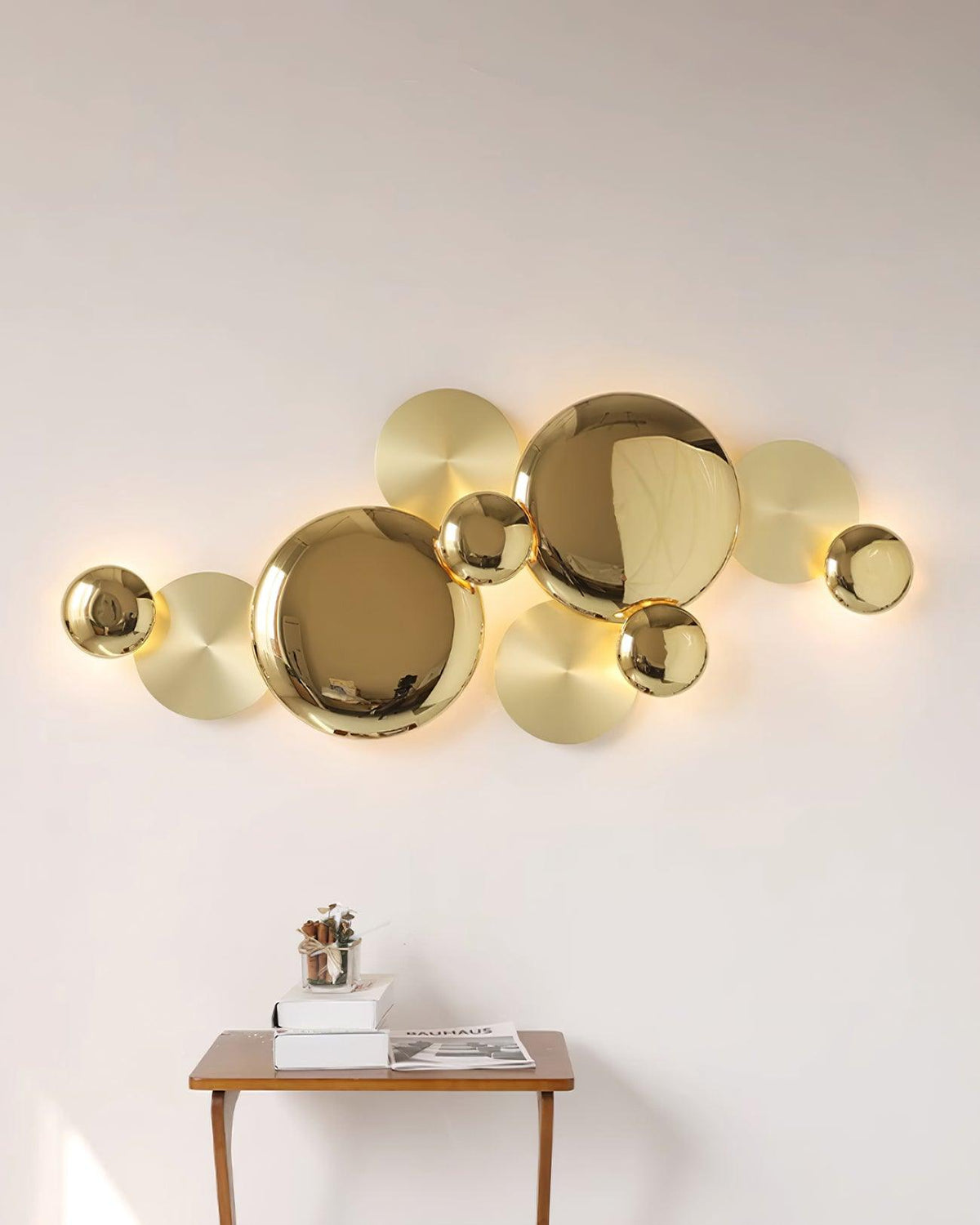 Frey aplique de pared Emberise escultórico