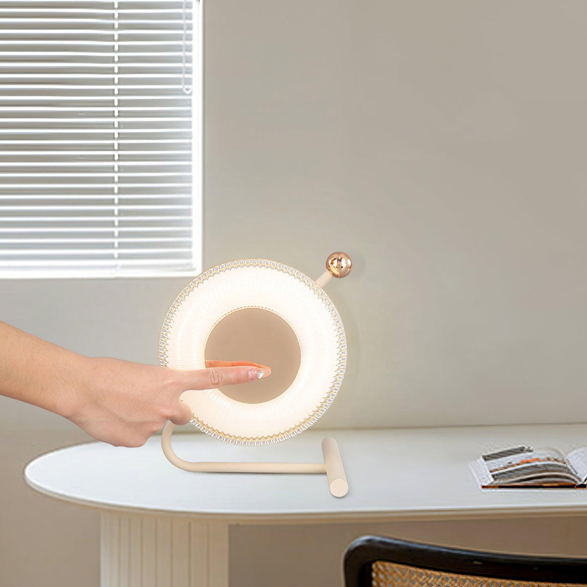 Halon lámpara de mesa moderna de acrílico