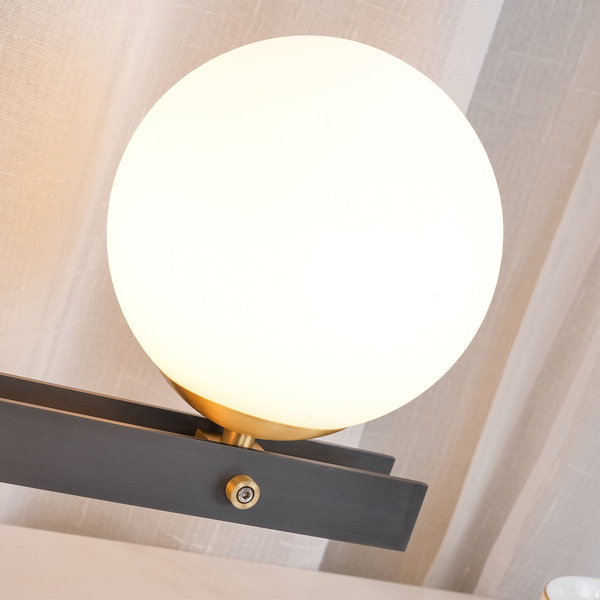 Veloella lámpara de mesa contemporánea de vidrio
