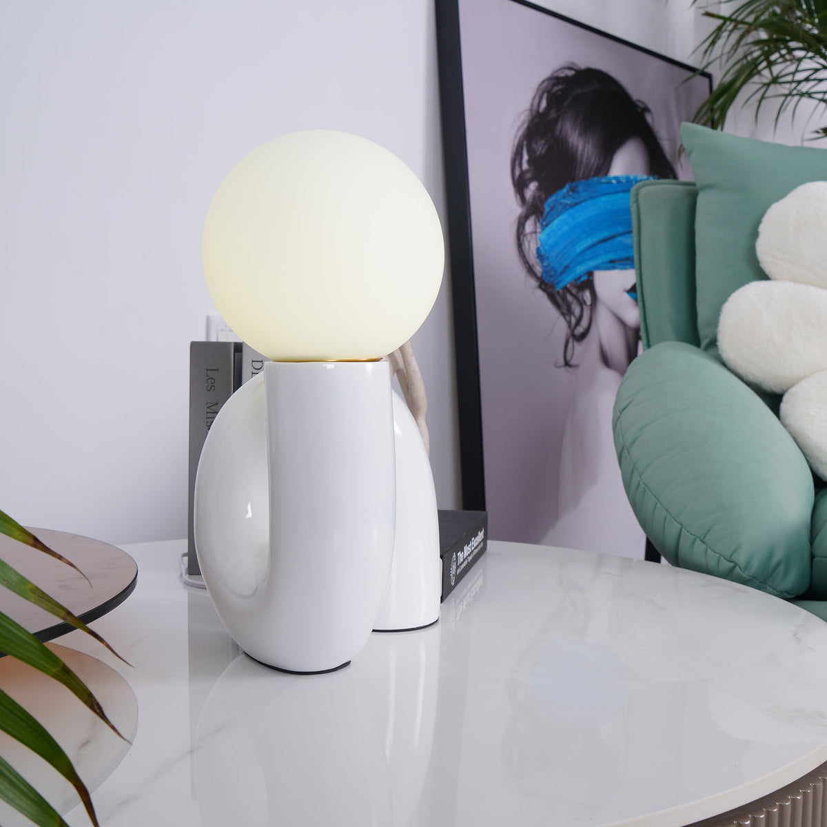 Soreeon lámpara de mesa de estilo lúdico N Shape todo en blanco