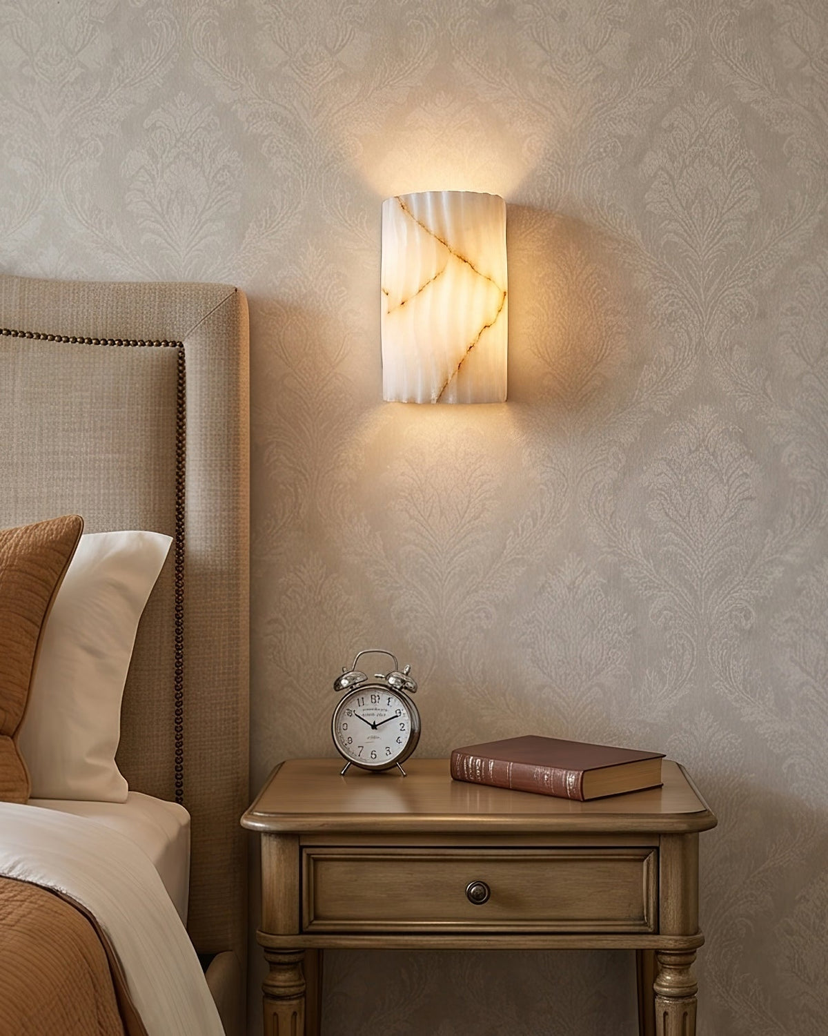 Fluted aplique de pared alabastro