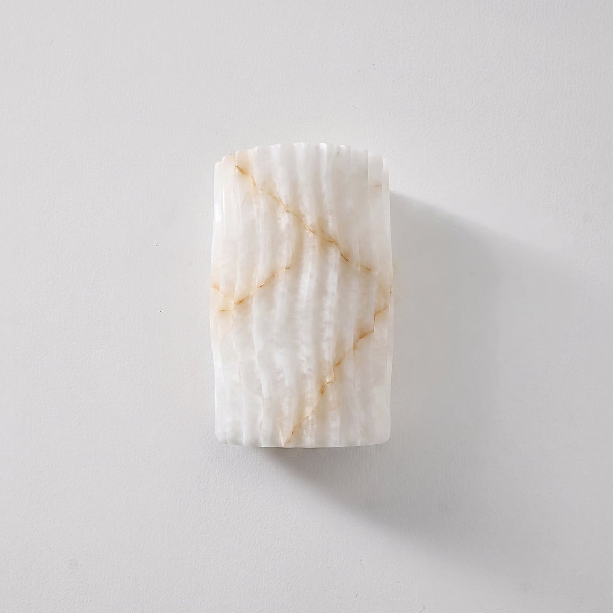 Fluted aplique de pared alabastro