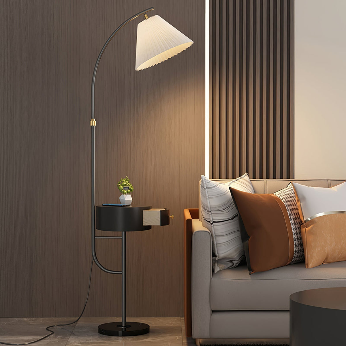 Arcora plisada Arc Floor Light