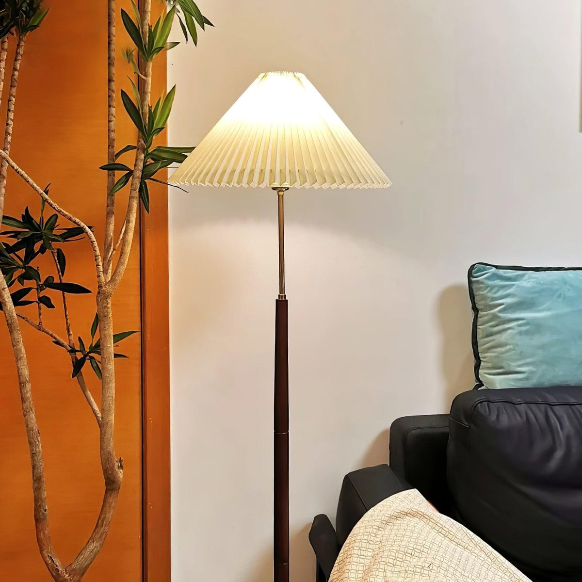 Syleina lámpara de pie minimalista de madera