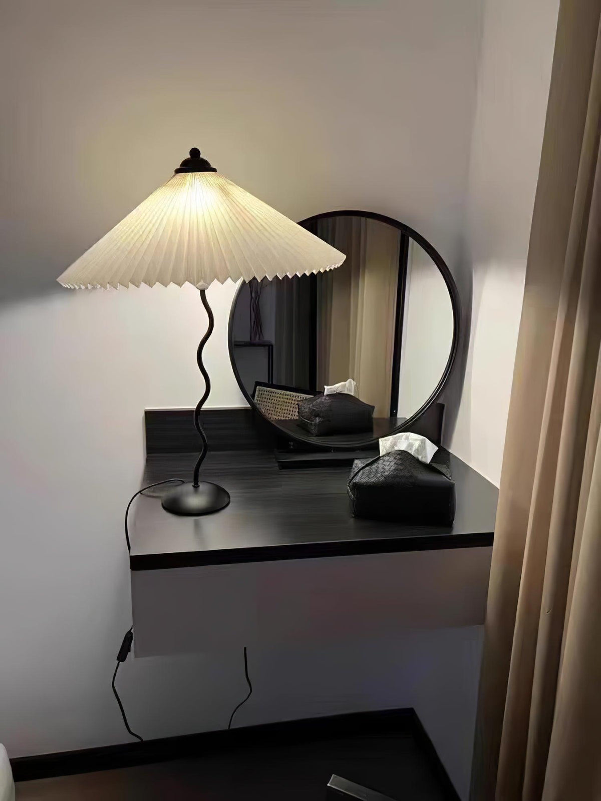 Krenis lámpara de mesa artística de tejido