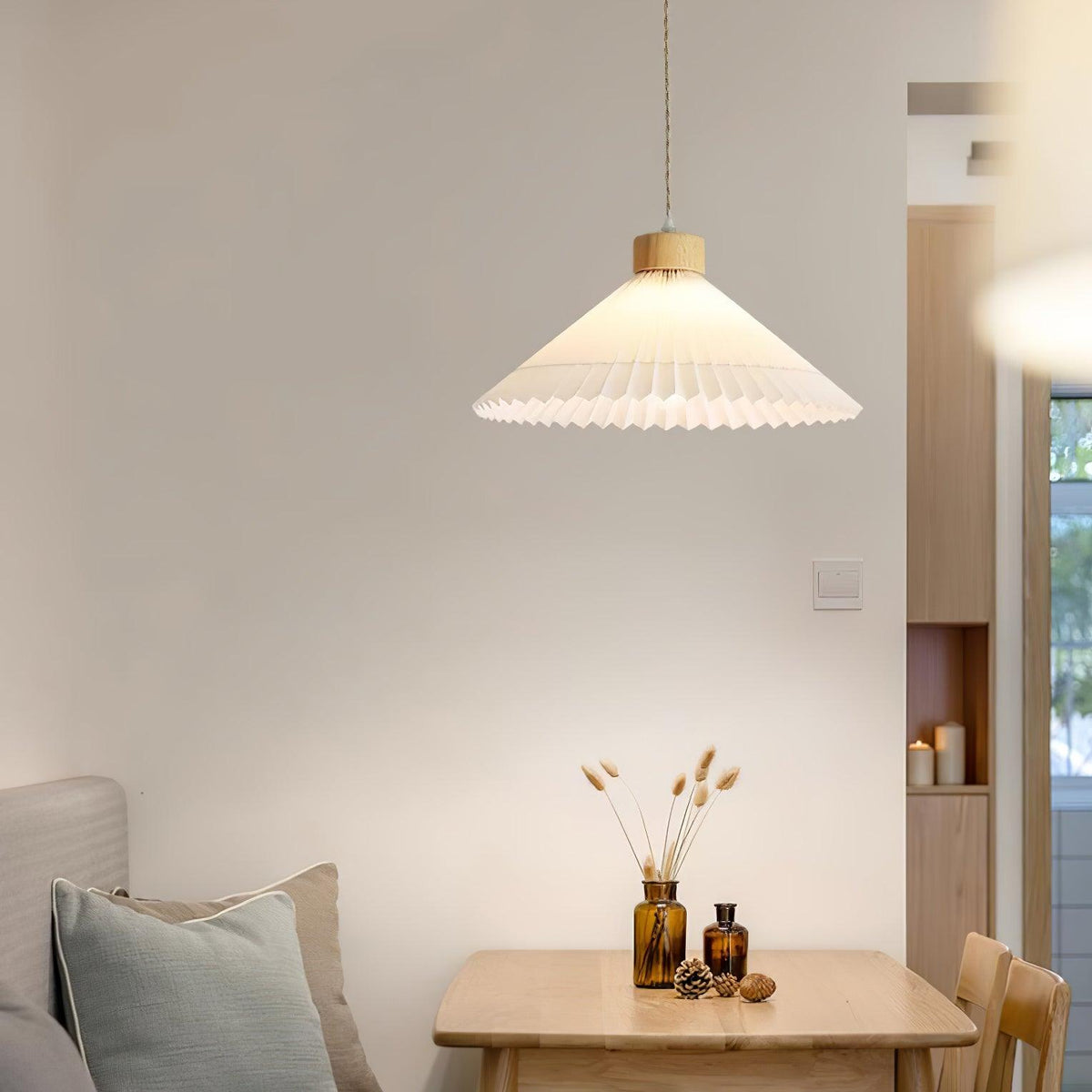 Rinisora lámpara colgante moderna de madera