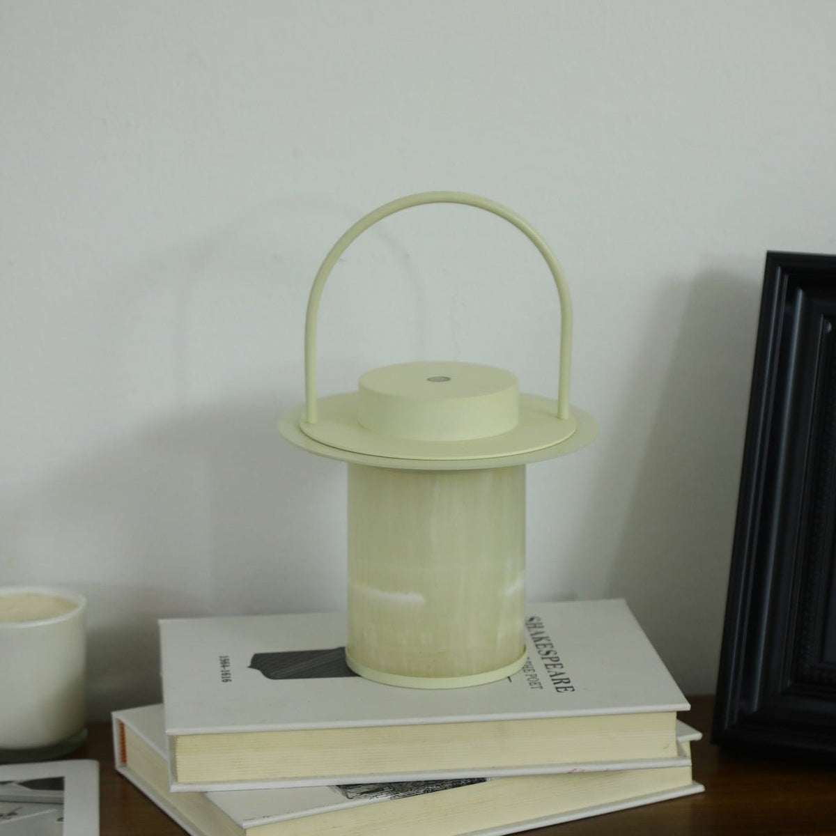 Pod lámpara de mesa portátil recargable con pantalla de alabastro