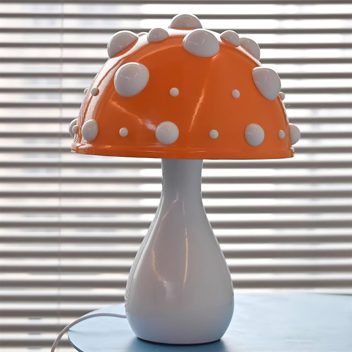 Oreluise lámpara de mesa