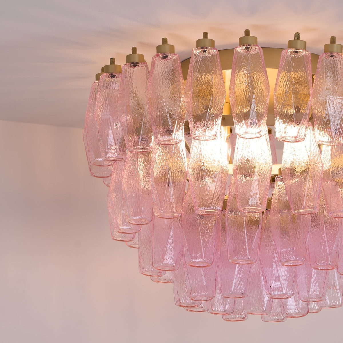 Celelaya lámpara de techo Poliedri en capas de vidrio Murano rosa