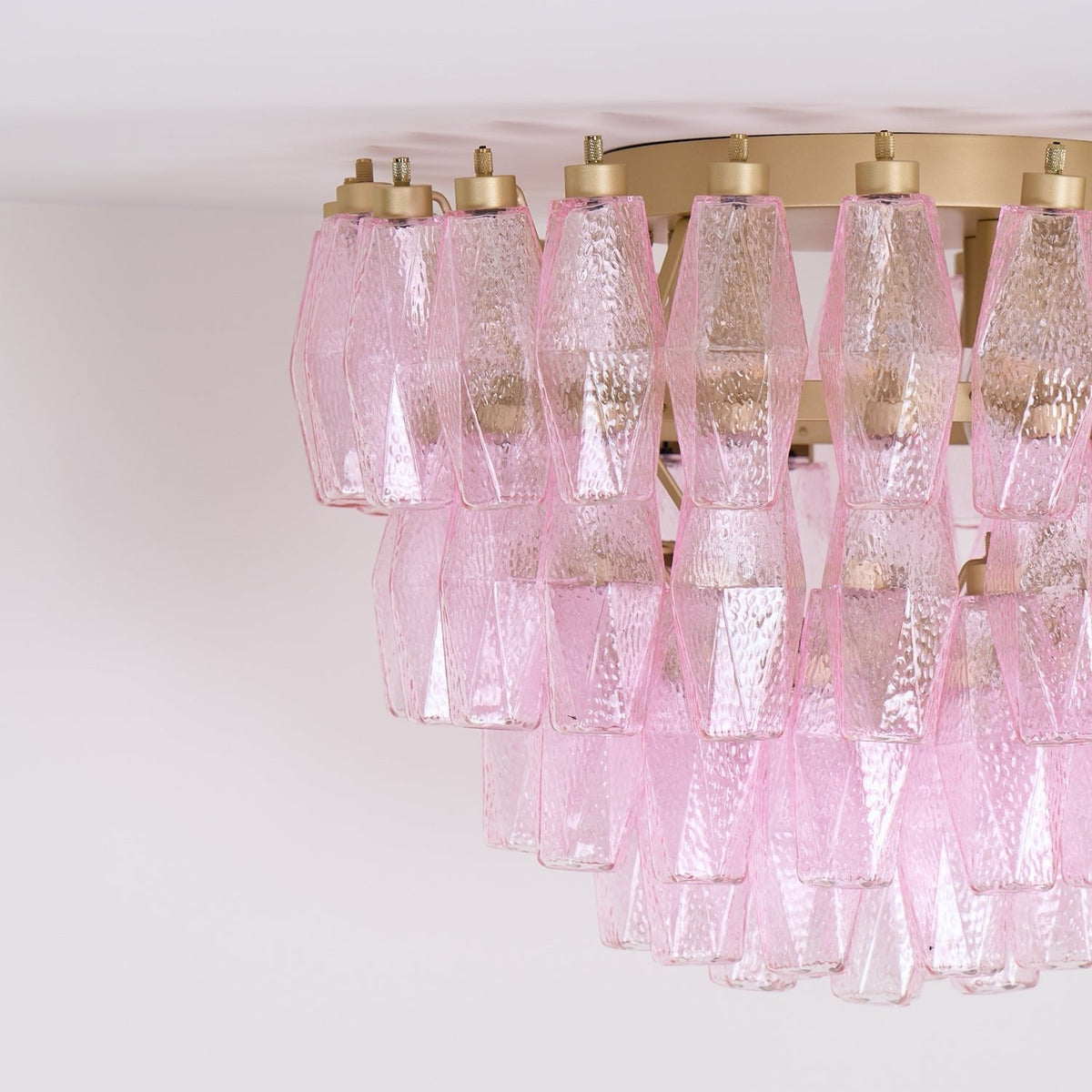 Celelaya lámpara de techo Poliedri en capas de vidrio Murano rosa