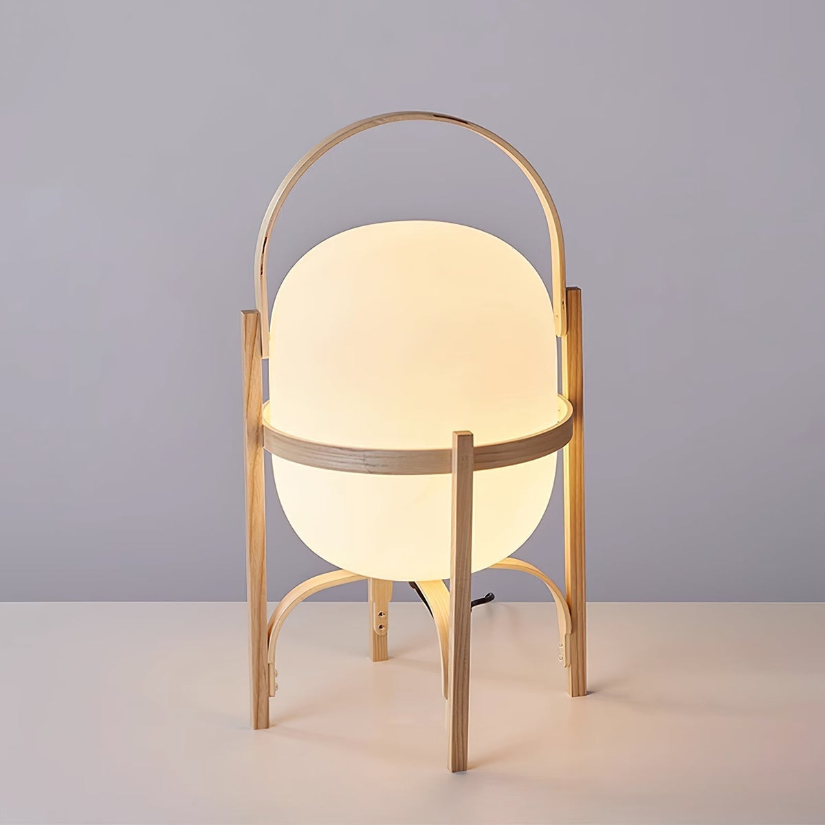 Lethra lámpara de mesa de madera y vidrio