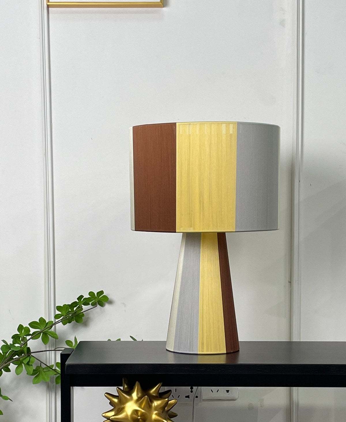 Ezra lámpara de mesa moderna de tejido