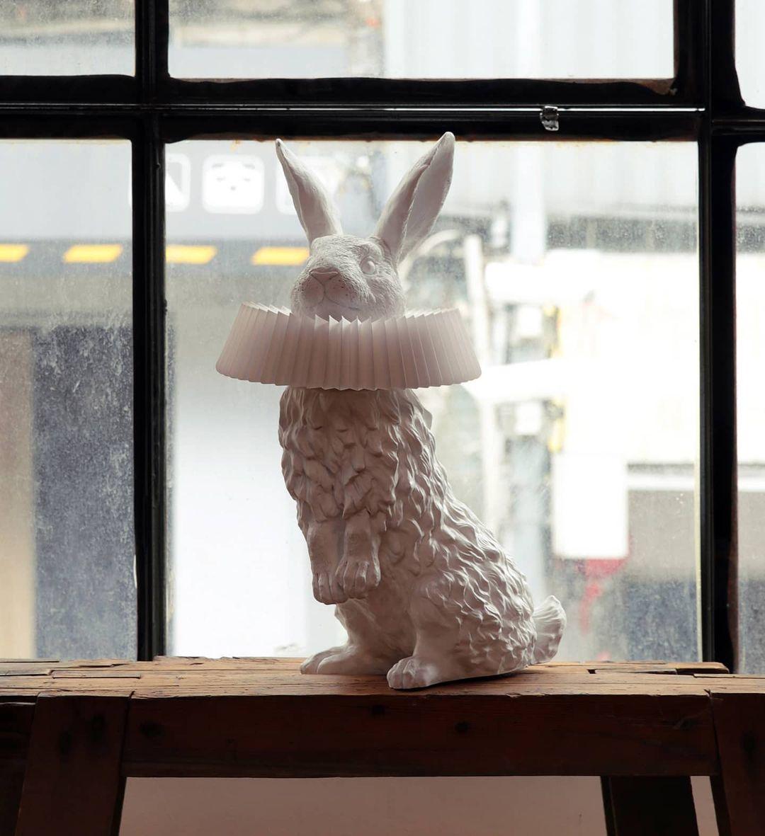 Bravore lámpara de mesa Rabbit X