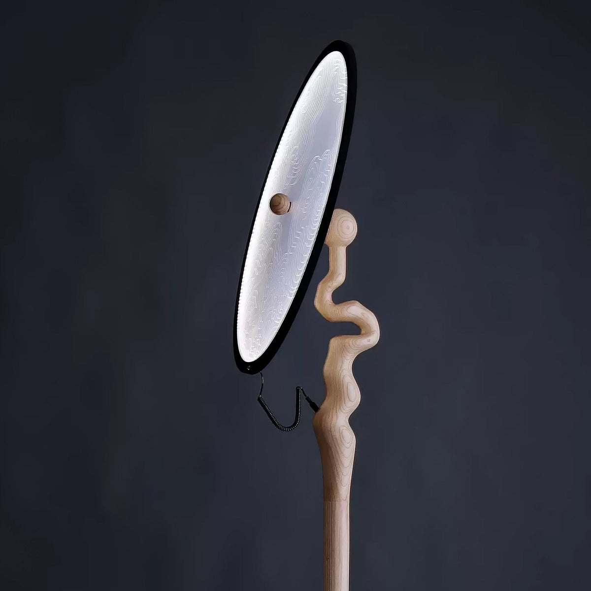 Evliriel lámpara de pie artística de madera