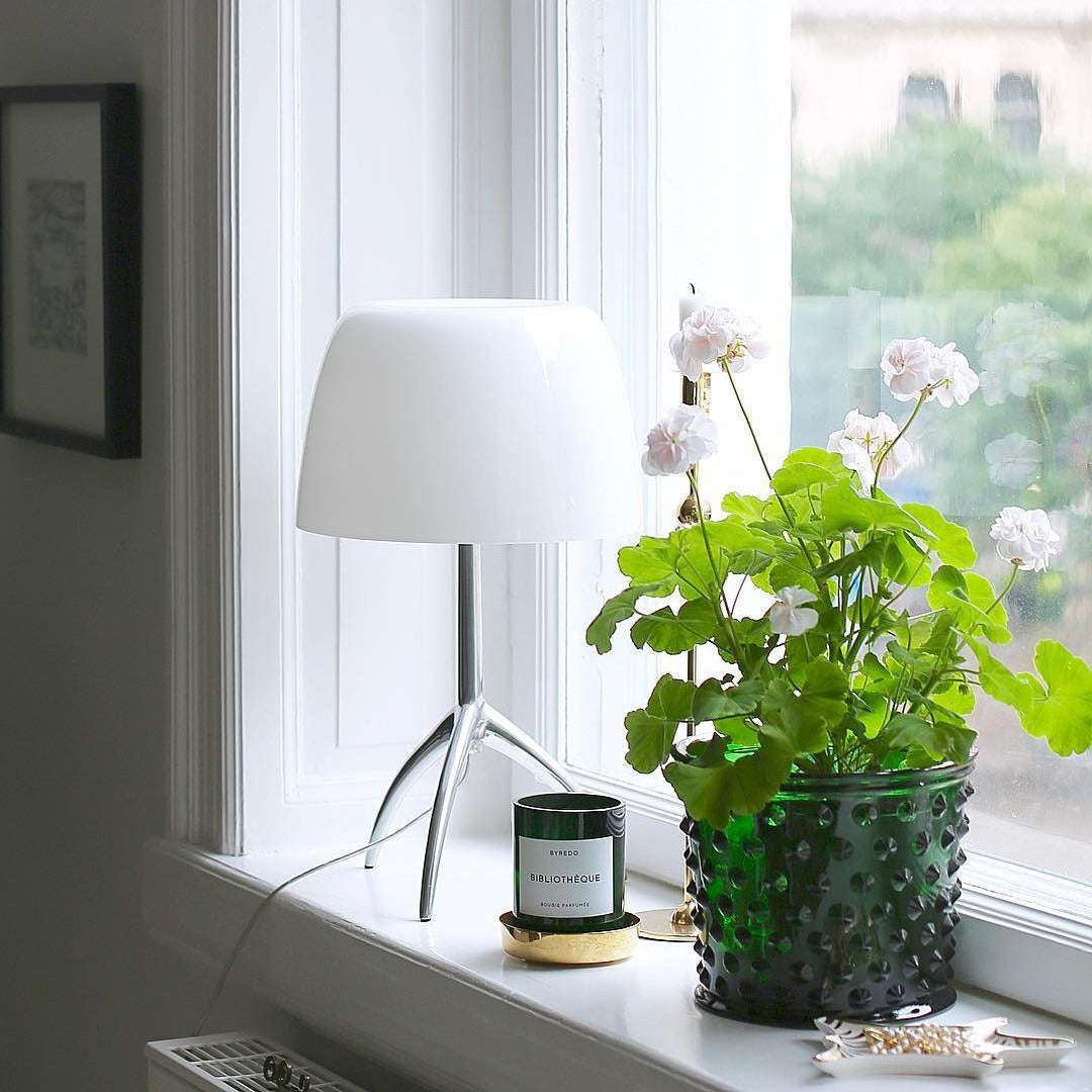 Lumuina lámpara de mesa