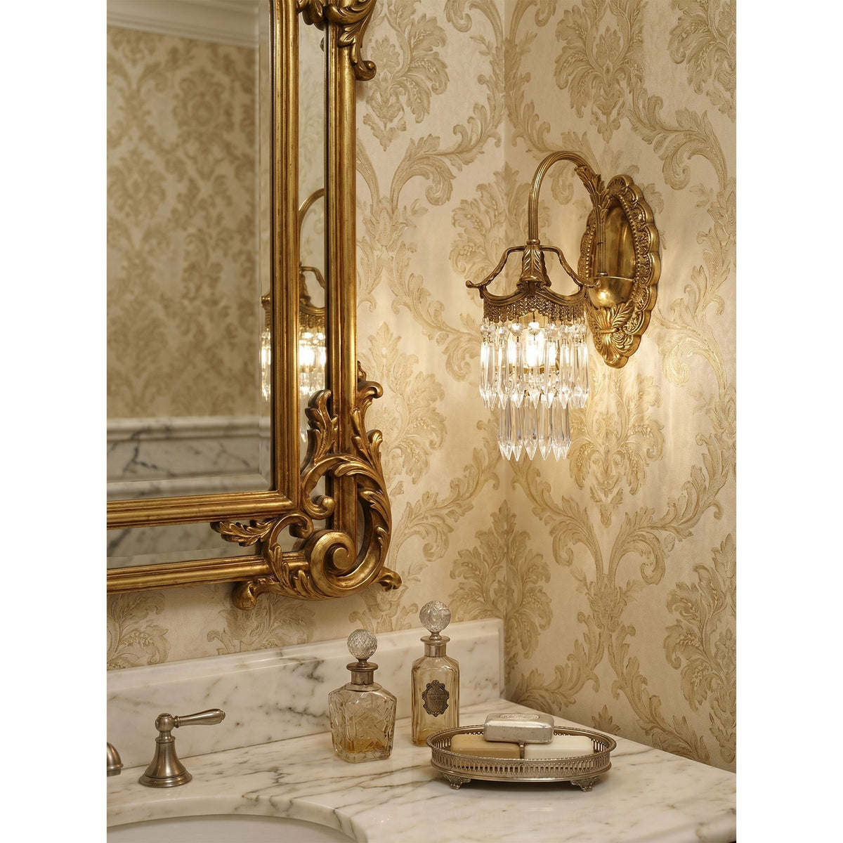 Mayfield aplique de pared de cristal
