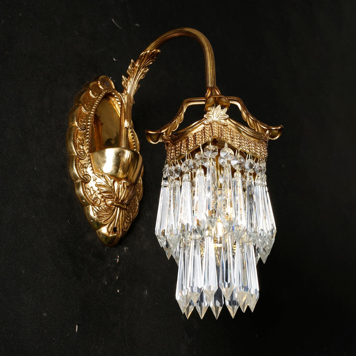 Mayfield aplique de pared de cristal