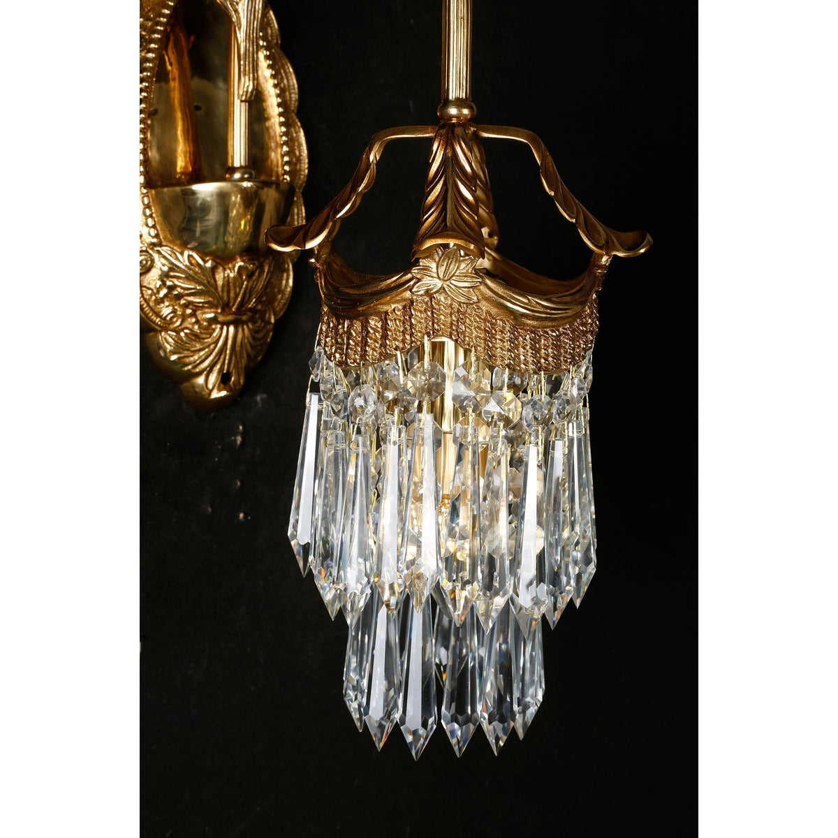 Mayfield aplique de pared de cristal