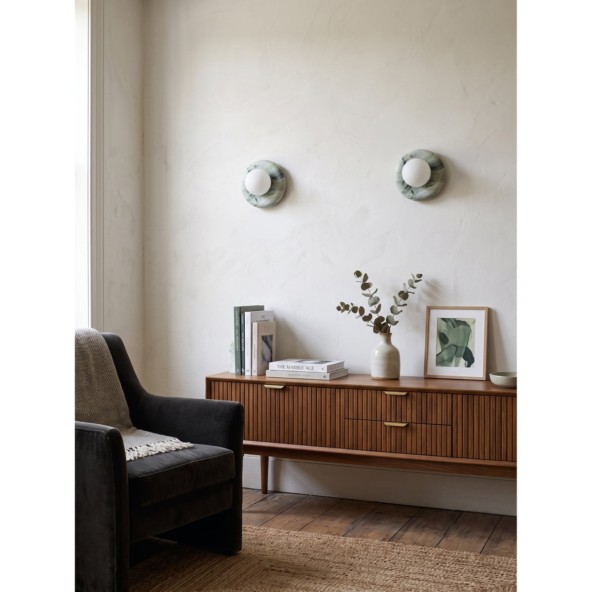Aveneine aplique de pared