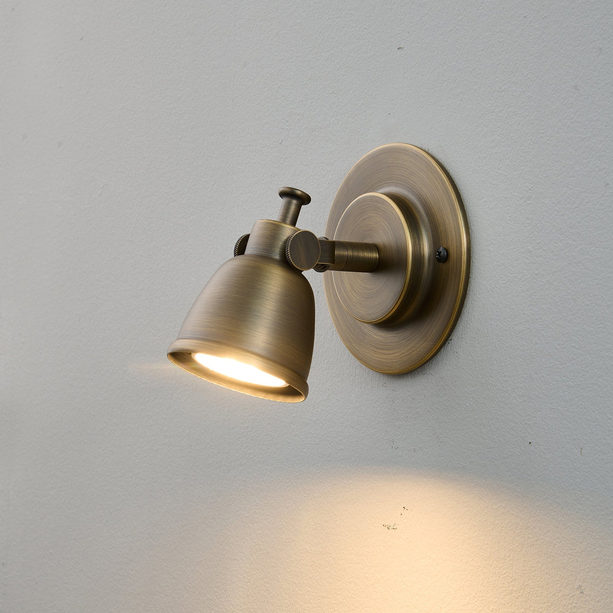 Sorisaria aplique de pared