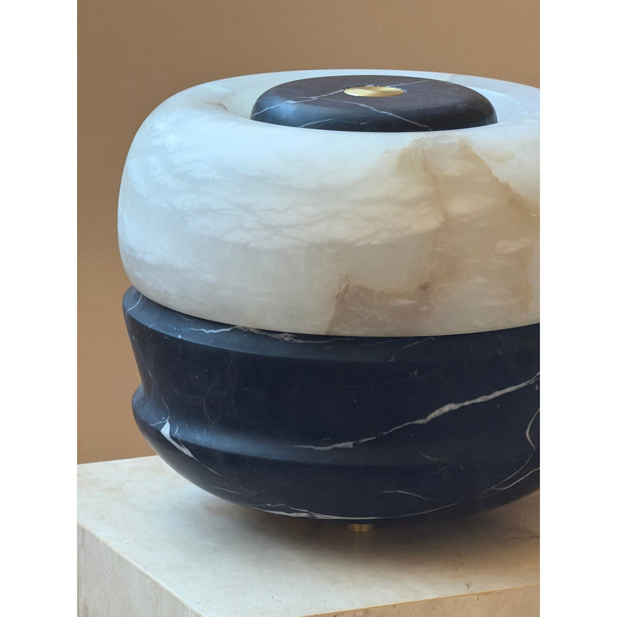 Soriviella lámpara de mesa