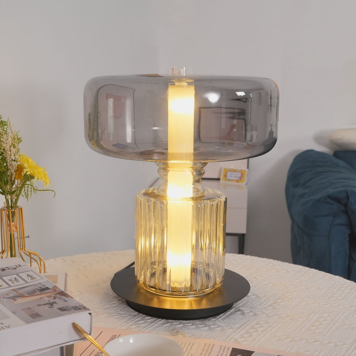 Svora lámpara de mesa moderna de vidrio