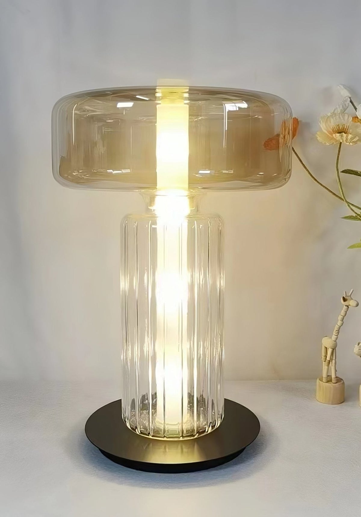 Svora lámpara de mesa moderna de vidrio