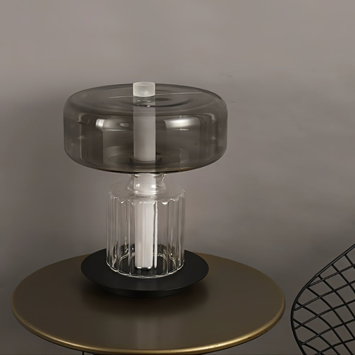 Svora lámpara de mesa moderna de vidrio