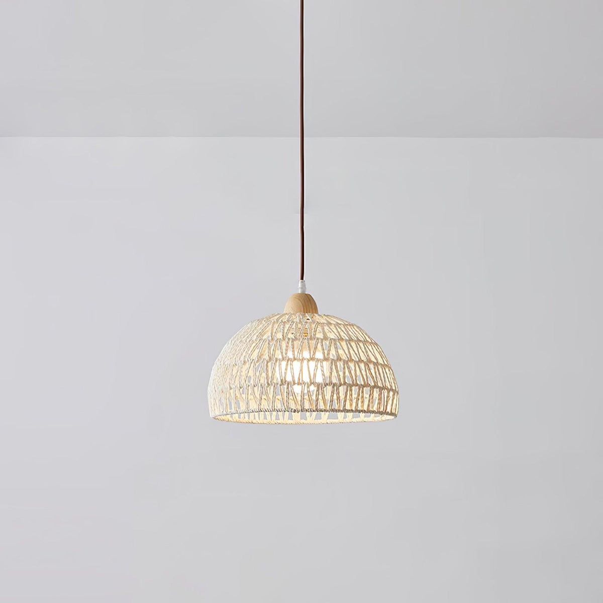 Calyran lámpara colgante de ratán y madera