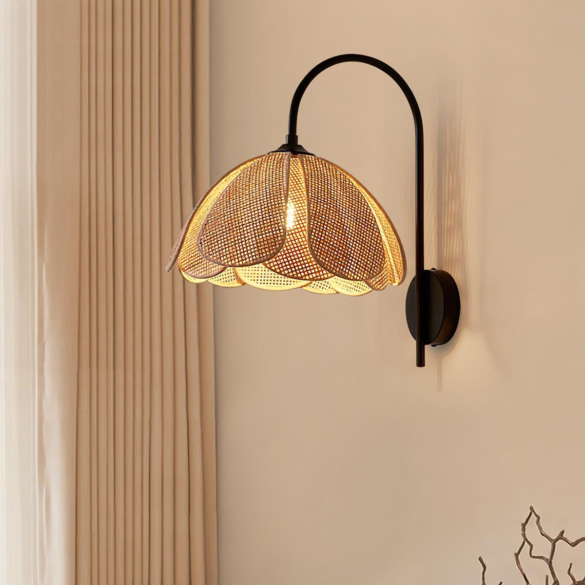 Zevelia aplique de pared elegancia Natural pétalo ratán