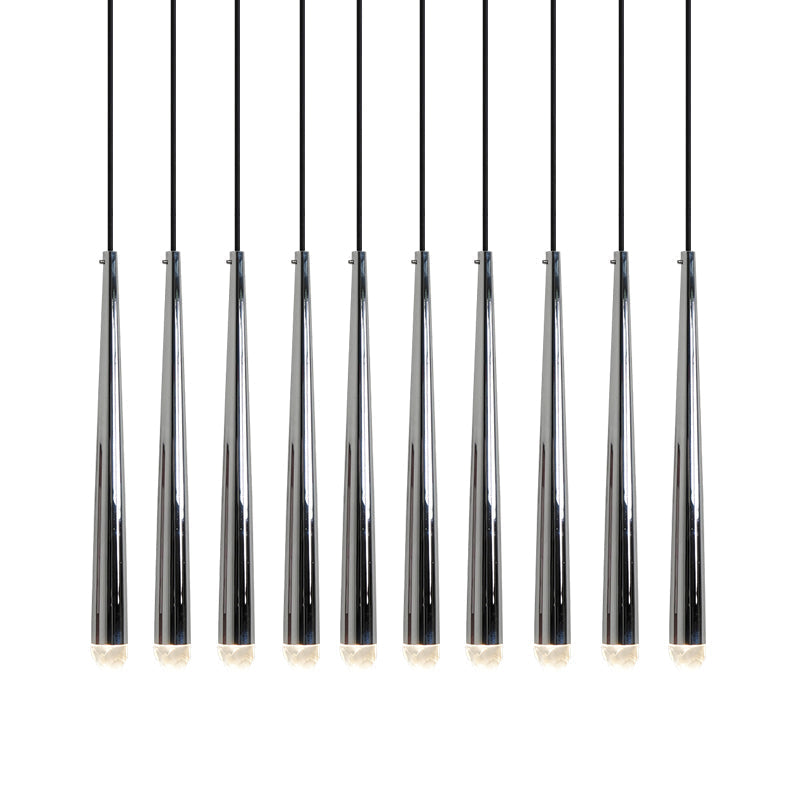 Lámpara de araña minimalista con sombras de cristal y latón pulido