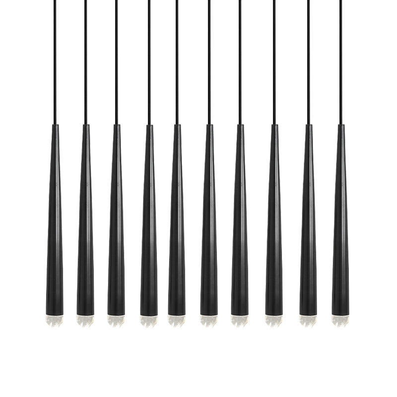 Lámpara de araña minimalista con sombras de cristal y latón pulido