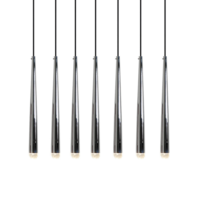 Lámpara de araña minimalista con sombras de cristal y latón pulido