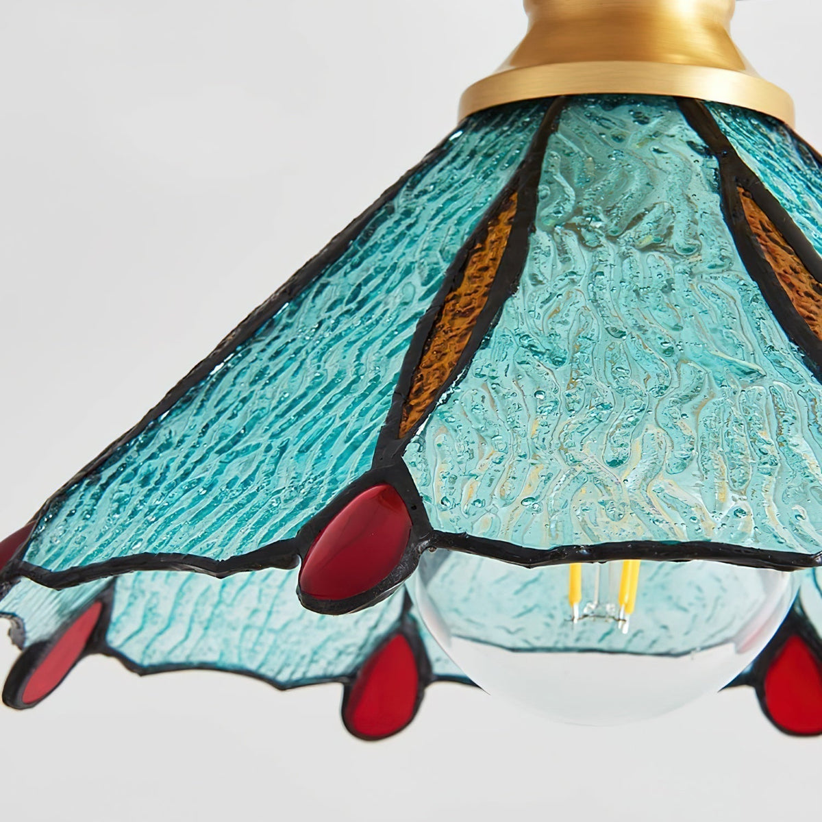 Nexo lámpara de techo Tiffany con pantalla de vidrio esmerilado estilo