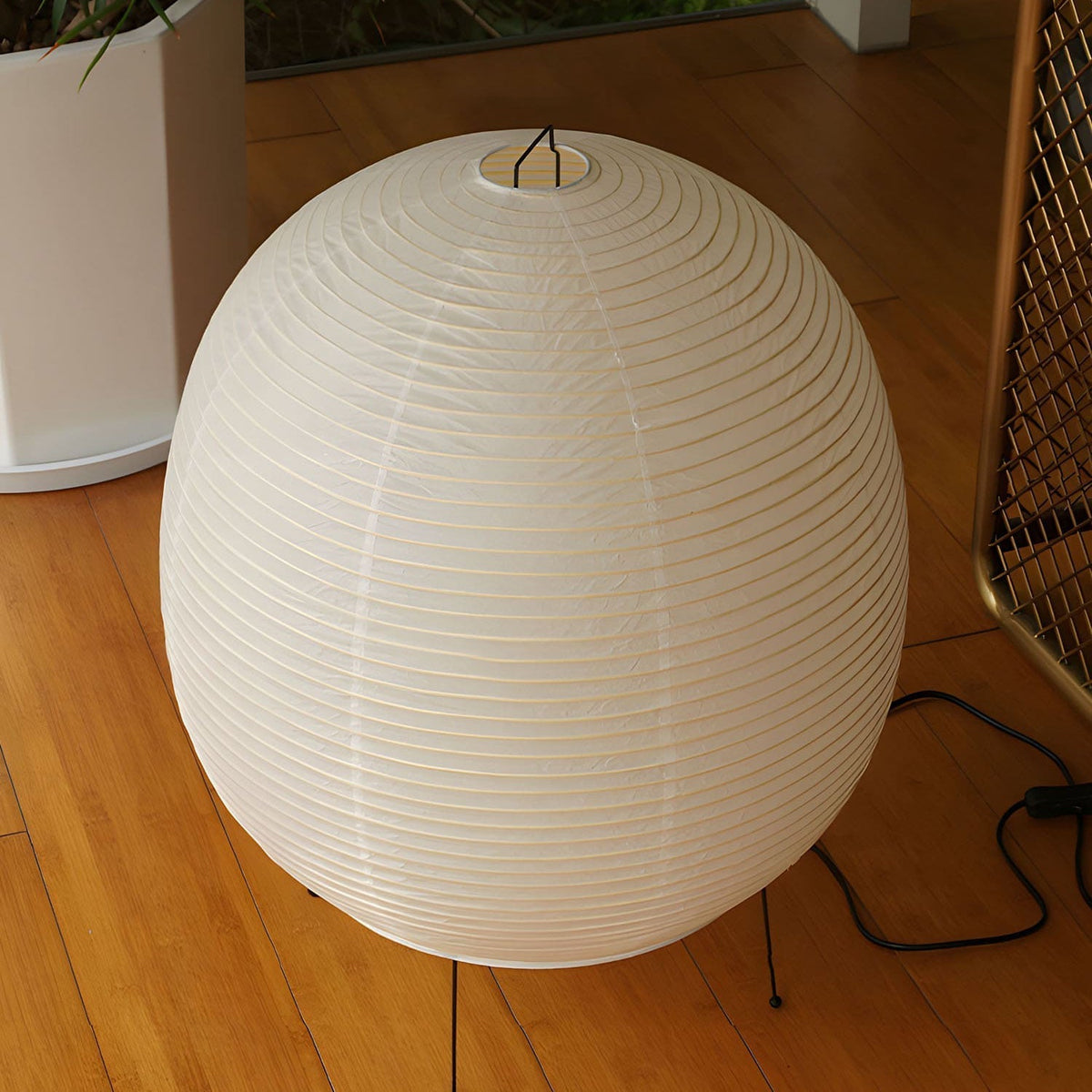Lunaella lámpara de mesa con pantalla de papel arroz tipo farol